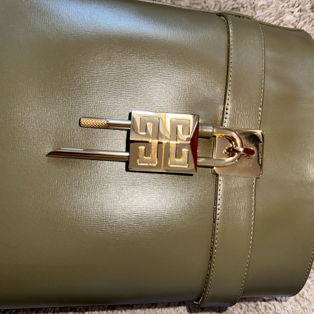 Givenchy Shark Boots Olive Green - Picture 6 of 10